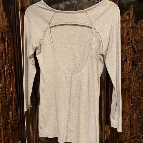 Lululemon shirt - Picture 2 of 3